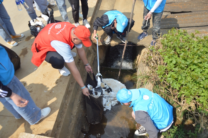 河道清理 2.JPG 河道清理 2.JPG