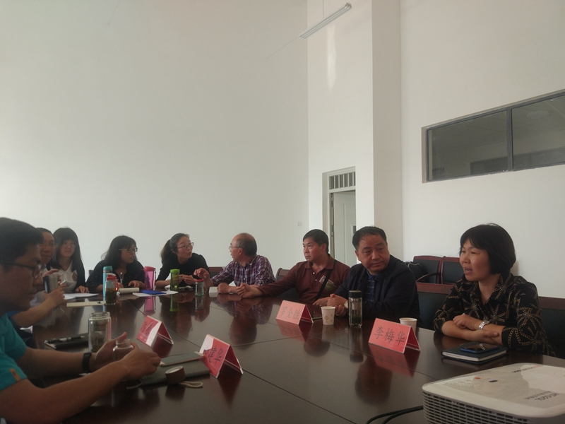 交流会现场.jpg 交流会现场.jpg