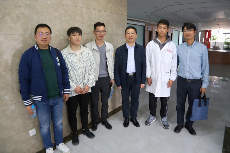 图片4.jpg 图片4.jpg