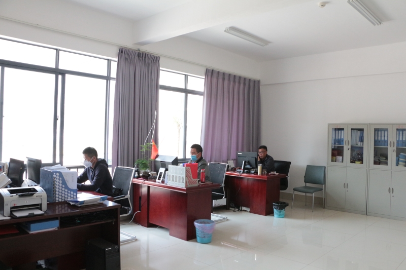 安全保卫处返岗办公.JPG 安全保卫处返岗办公.JPG