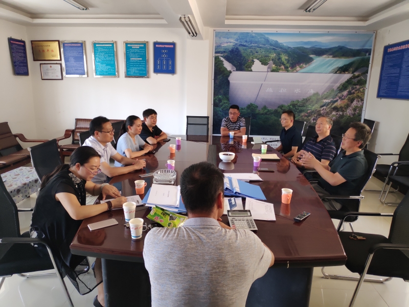 座谈会现场.jpg 座谈会现场.jpg