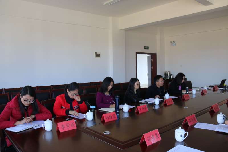 我院思政部教师参会.JPG 我院思政部教师参会.JPG