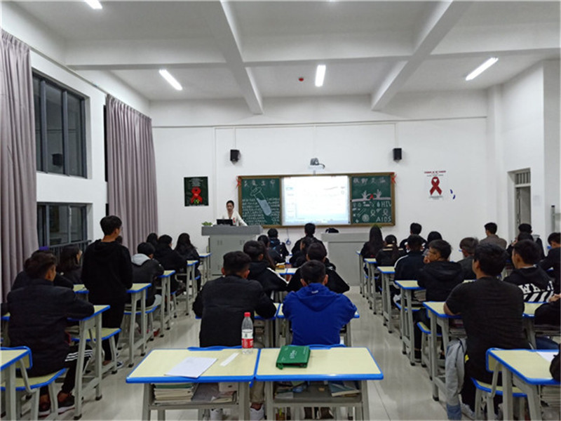 主题班会.jpg 主题班会.jpg